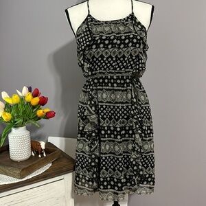 Black & Beige Razorback Silky Ruffled Dress S